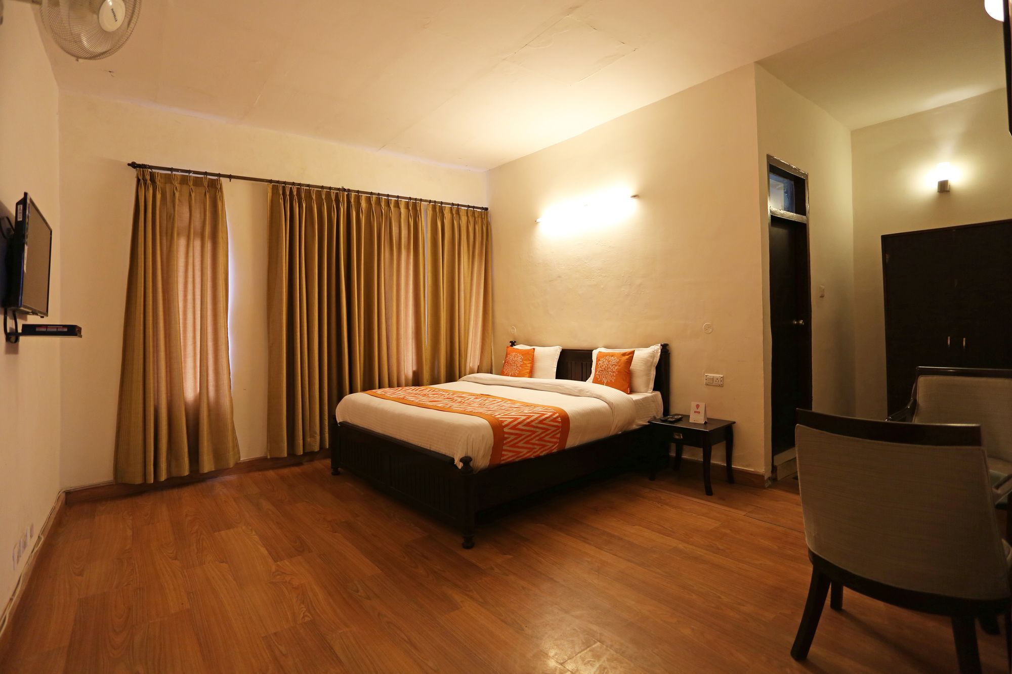 Langdale Manor Hotel Nainital Exterior photo